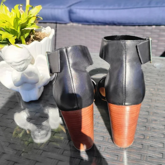 Steve Madden Estoriaa Sandals - Picture 3 of 7